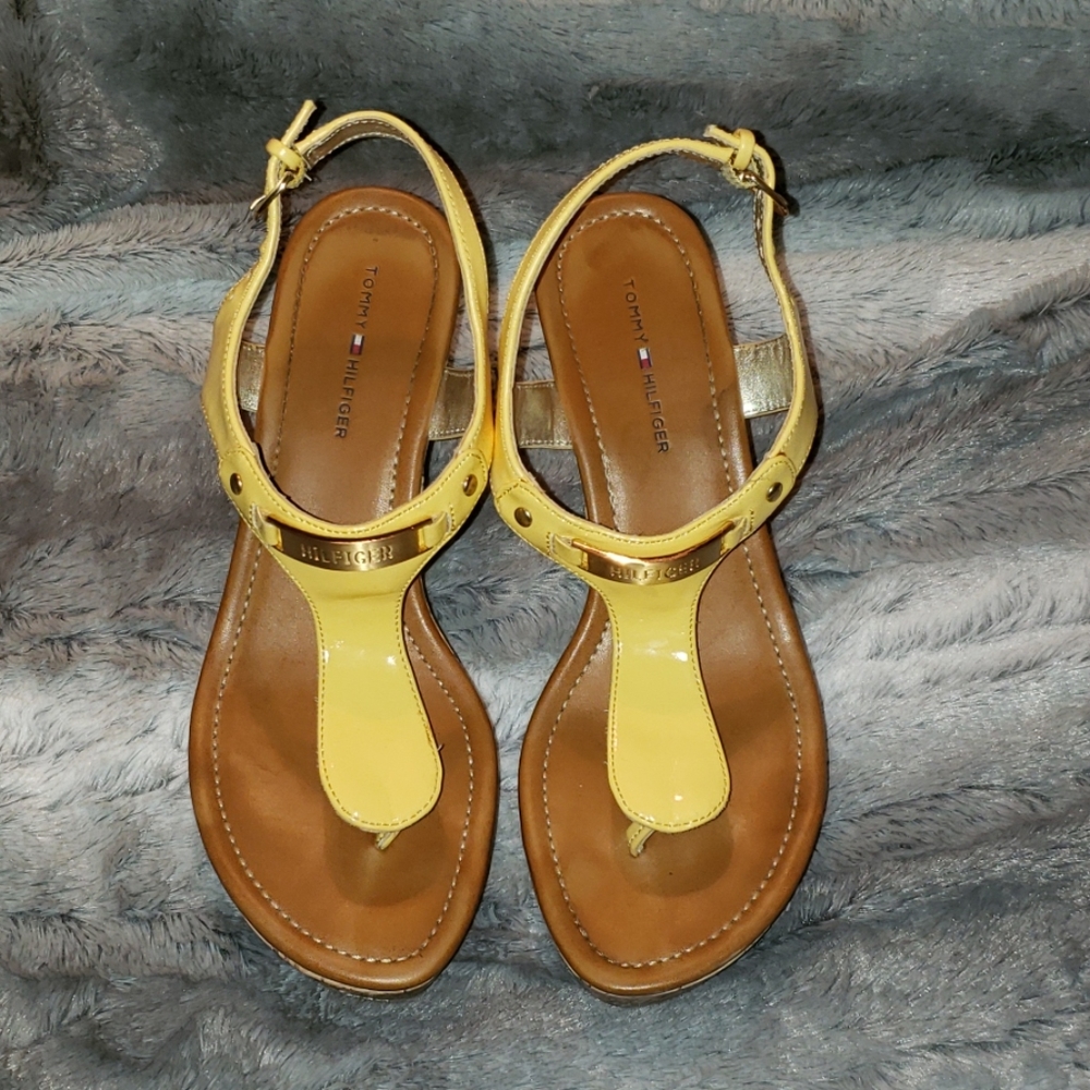 Tommy Hilfiger Wedge Open Toe.